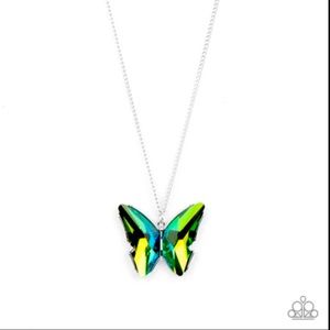 Social Butterfly Effect Green